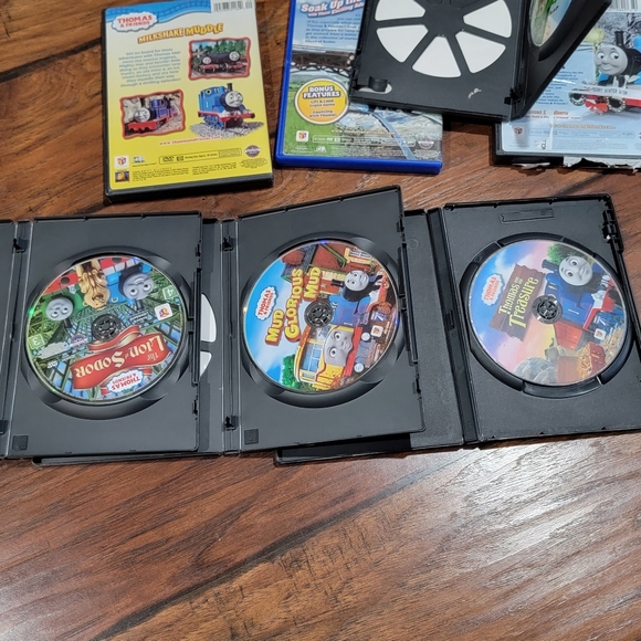 Thomas the Train DVD collection - Picture 3 of 10